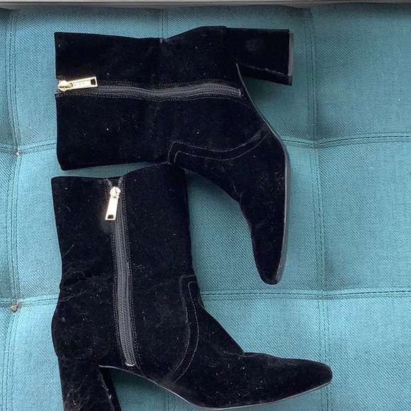 Black velour boot - Picture 2 of 8